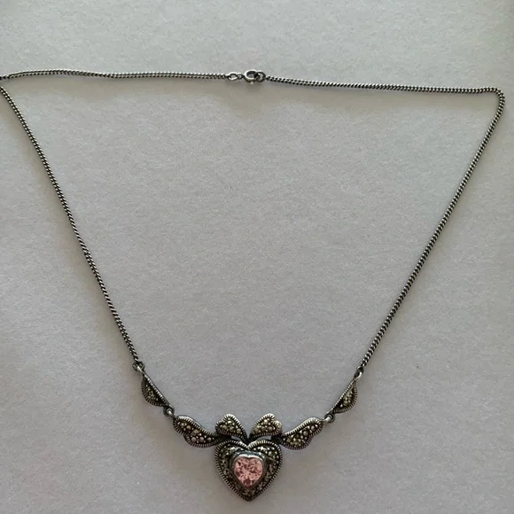 Vintage 925 Sterling Silver Antique Style Heart Pink Gem Marcasite Necklace 18” - Picture 3 of 7